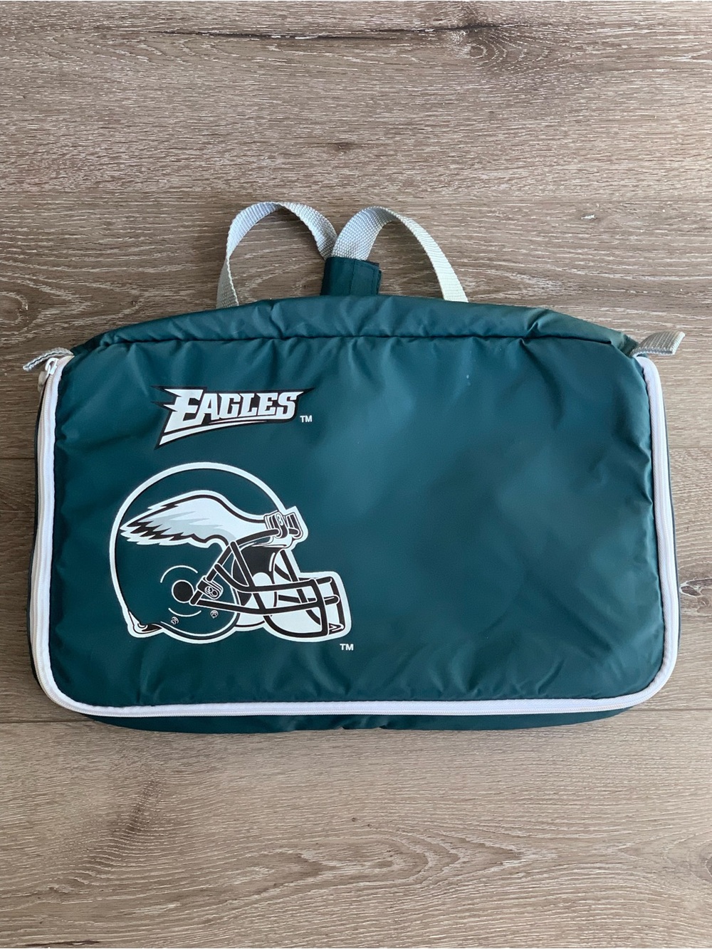 PYREX Portables The Way-To-Go Philadelphia Eagles Zipper Bag w/Hot Pack